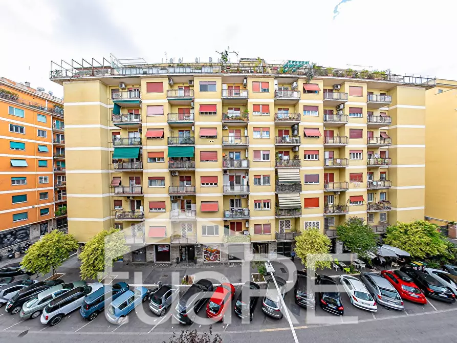 Immagine 9 di Magazzino in vendita  in Via Guido Castelnuovo a Roma