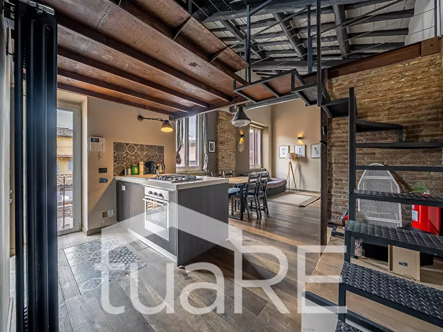 Immagine 3 di Appartamento in vendita  in Via In Publicolis a Roma