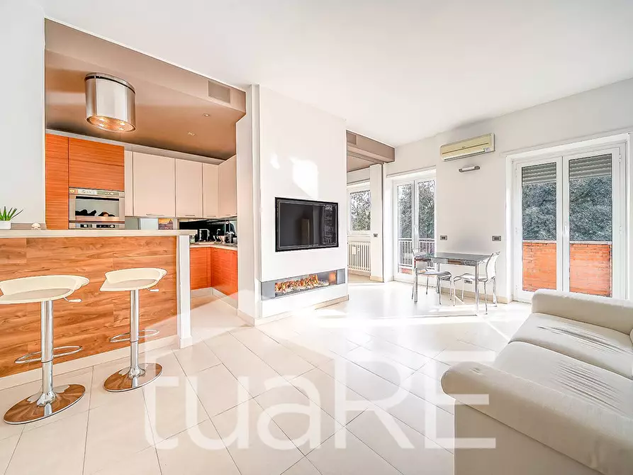 Immagine 10 di Appartamento in vendita  in Via Carlo Conti Rossini a Roma