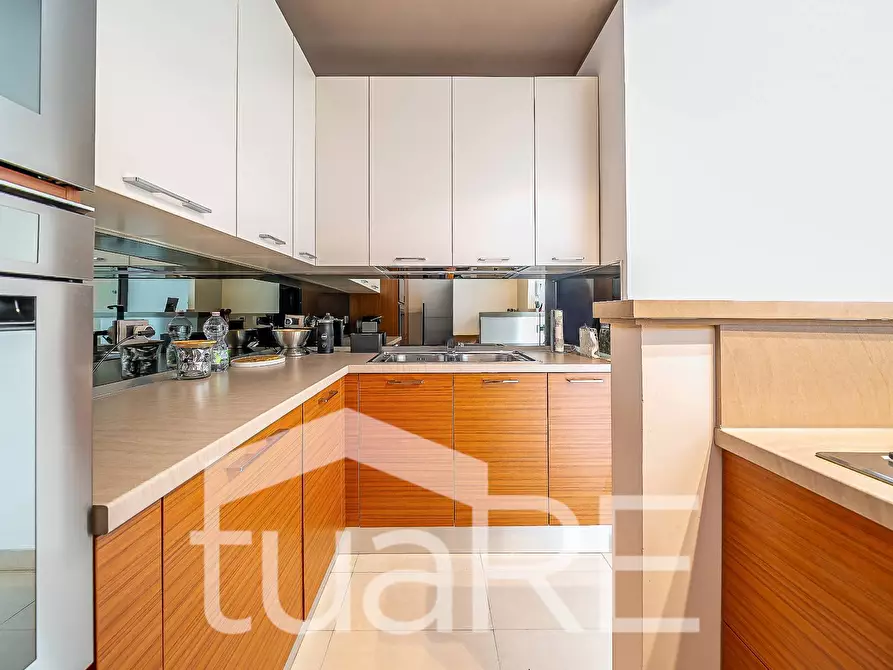 Immagine 12 di Appartamento in vendita  in Via Carlo Conti Rossini a Roma