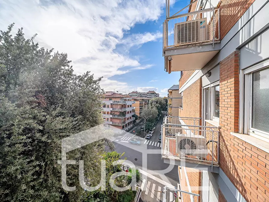 Immagine 16 di Appartamento in vendita  in Via Carlo Conti Rossini a Roma
