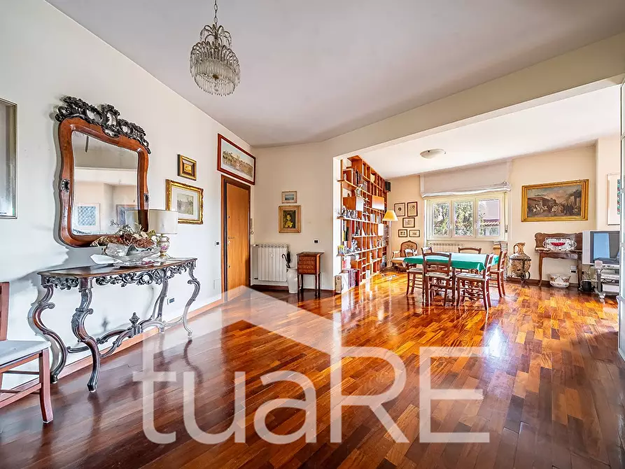 Immagine 2 di Appartamento in vendita  in Via Francesco Mengotti a Roma