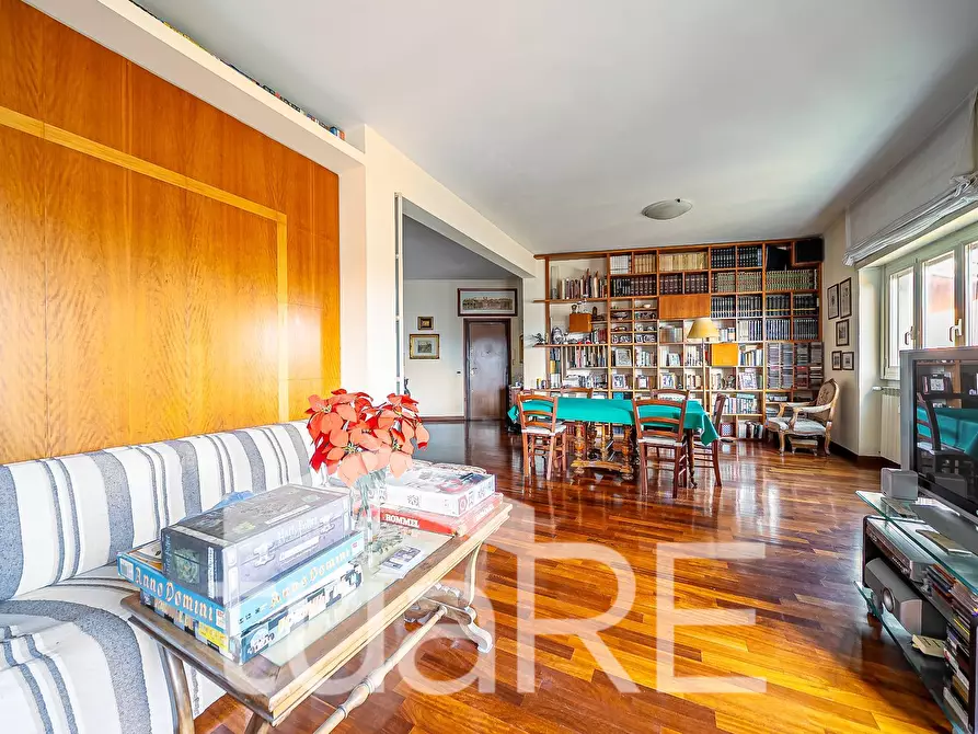 Immagine 5 di Appartamento in vendita  in Via Francesco Mengotti a Roma