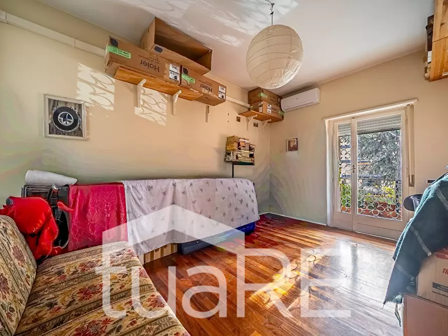 Immagine 12 di Appartamento in vendita  in Via Francesco Mengotti a Roma