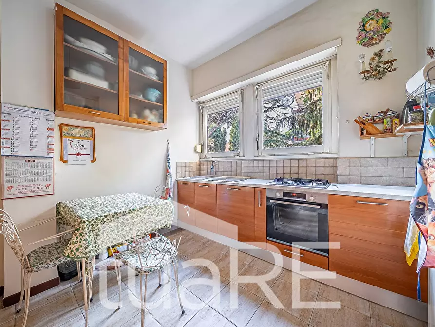 Immagine 15 di Appartamento in vendita  in Via Francesco Mengotti a Roma