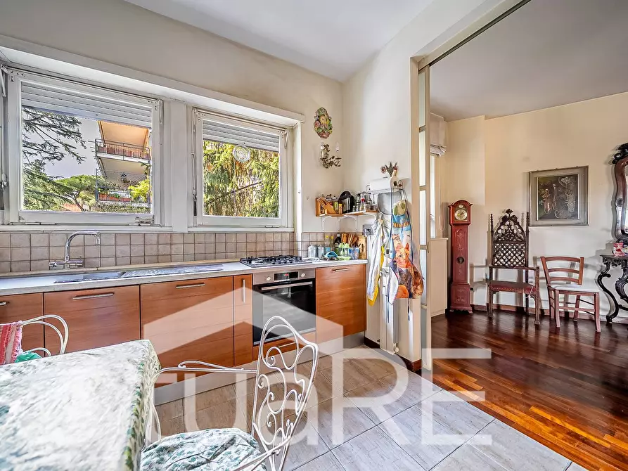 Immagine 16 di Appartamento in vendita  in Via Francesco Mengotti a Roma