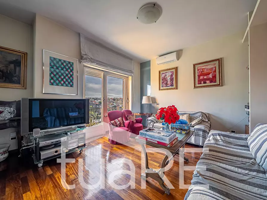 Immagine 22 di Appartamento in vendita  in Via Francesco Mengotti a Roma