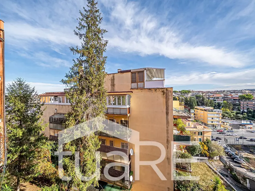 Immagine 25 di Appartamento in vendita  in Via Francesco Mengotti a Roma