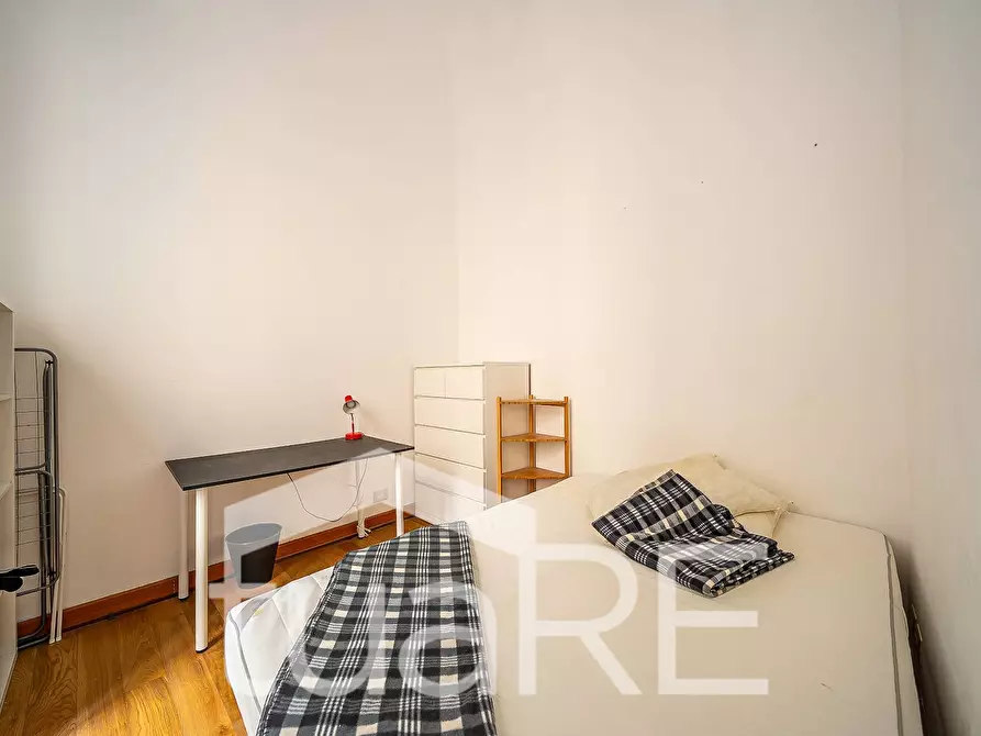 Immagine 8 di Appartamento in vendita  in Corso D' Italia a Roma