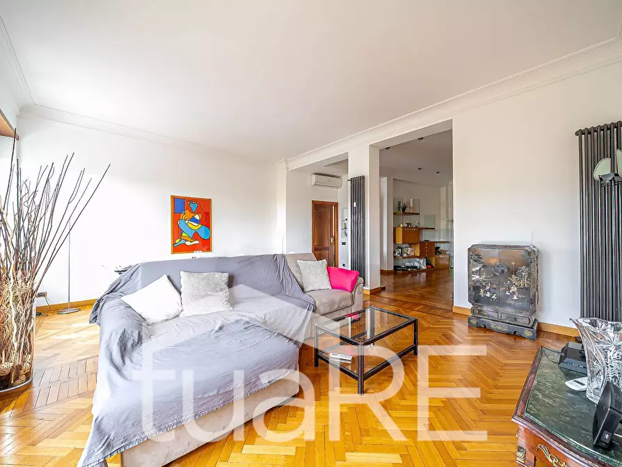 Immagine 3 di Appartamento in vendita  in Lungotevere Flaminio a Roma