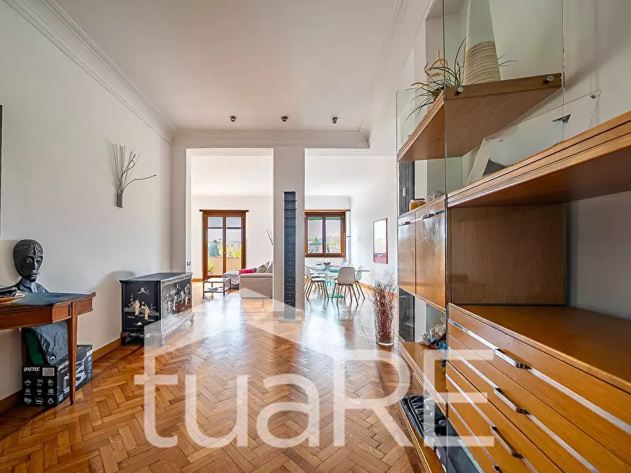 Immagine 4 di Appartamento in vendita  in Lungotevere Flaminio a Roma