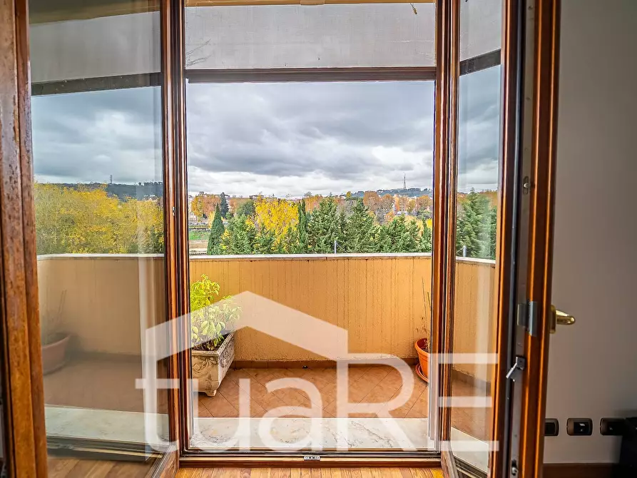 Immagine 19 di Appartamento in vendita  in Lungotevere Flaminio a Roma