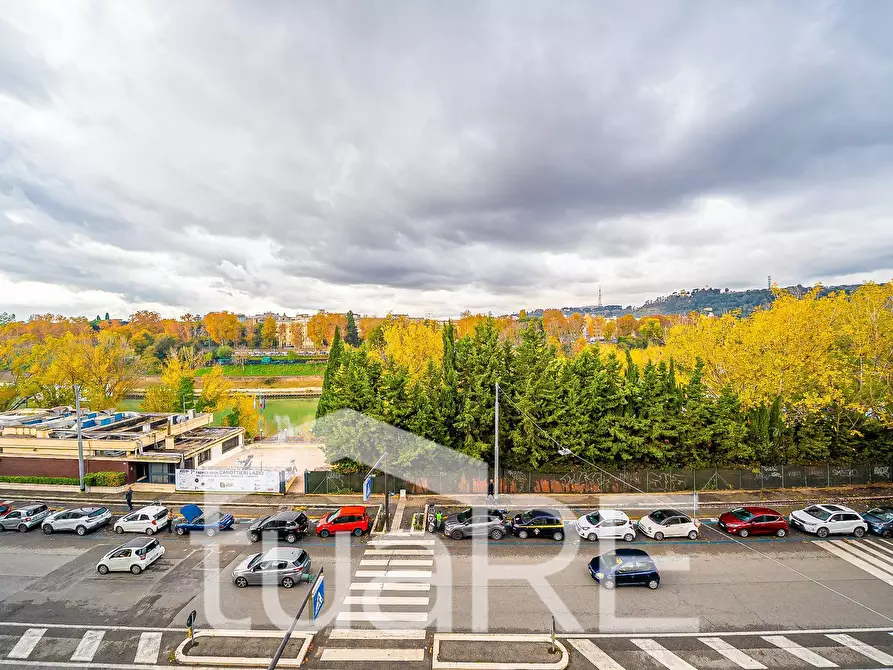 Immagine 30 di Appartamento in vendita  in Lungotevere Flaminio a Roma