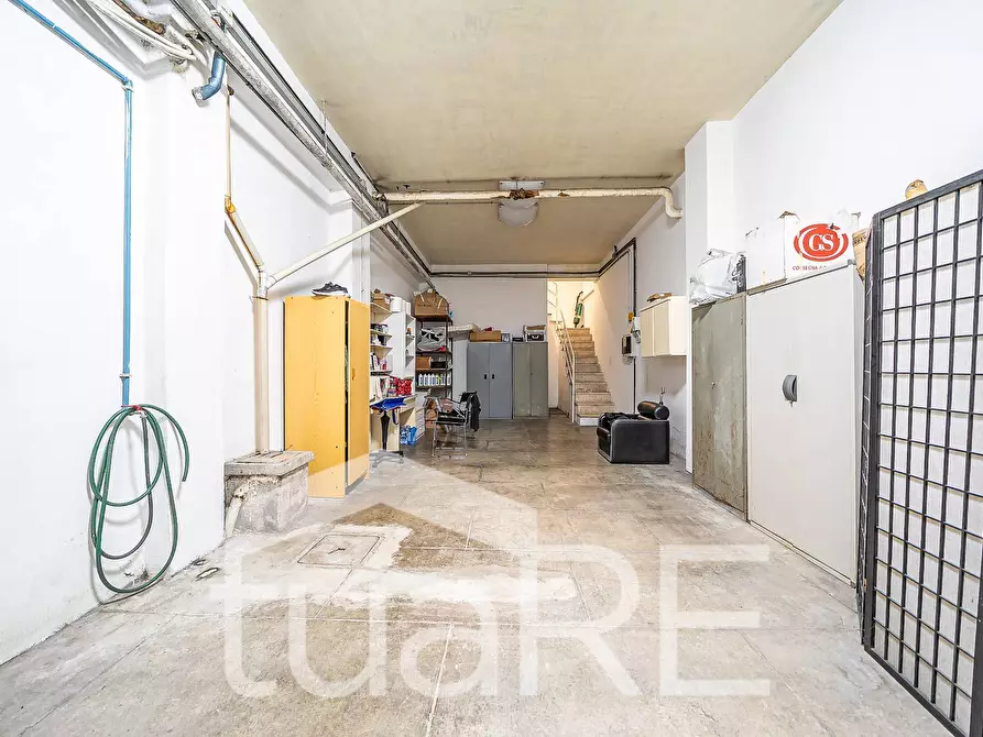 Immagine 9 di Negozio in vendita  in Via Di Boccea a Roma