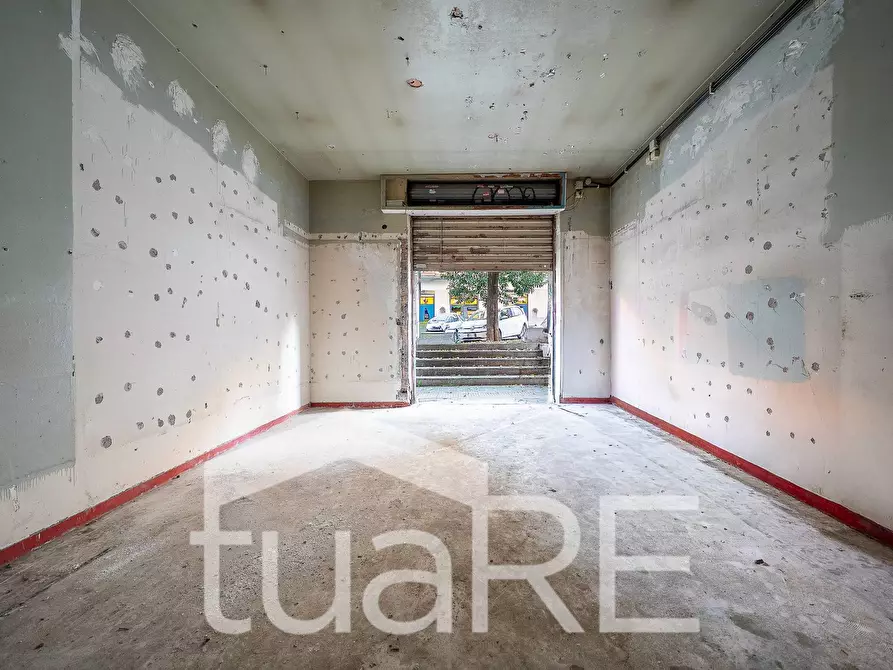 Immagine 7 di Negozio in vendita  in Via Di Monteverde a Roma