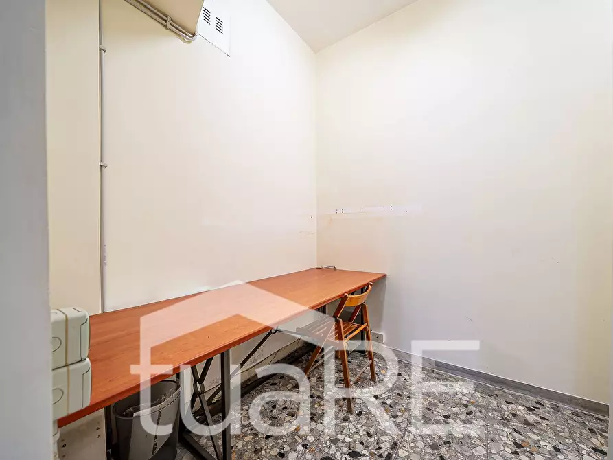 Immagine 5 di Negozio in vendita  in Via Di Boccea a Roma