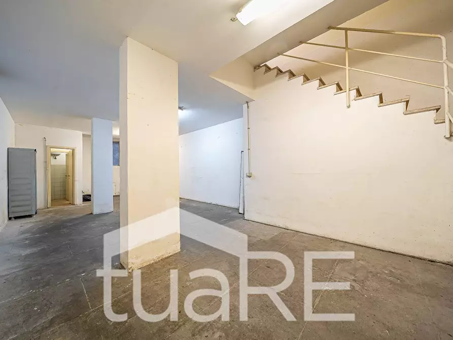 Immagine 14 di Negozio in vendita  in Via Di Boccea a Roma