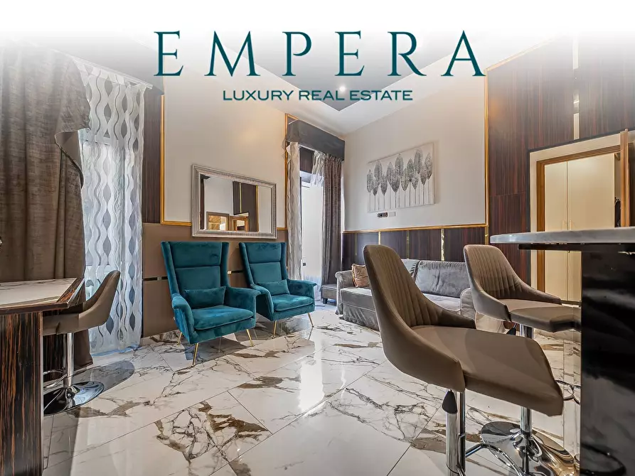 Immagine 1 di Appartamento in vendita  in Via Della Vite a Roma