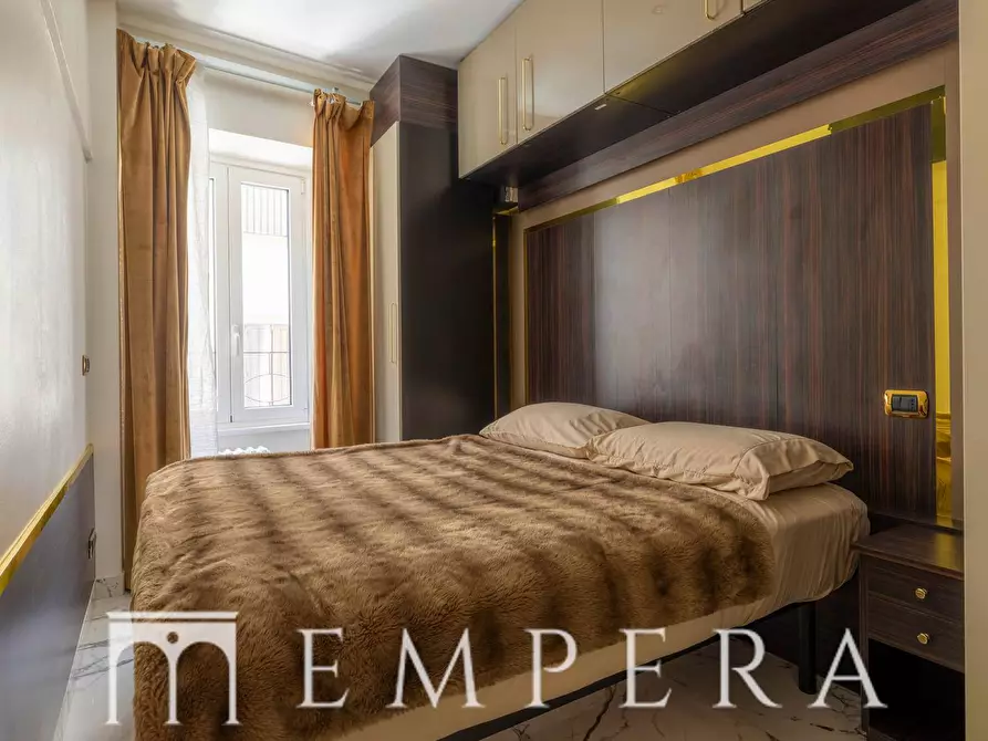 Immagine 14 di Appartamento in vendita  in Via Della Vite a Roma