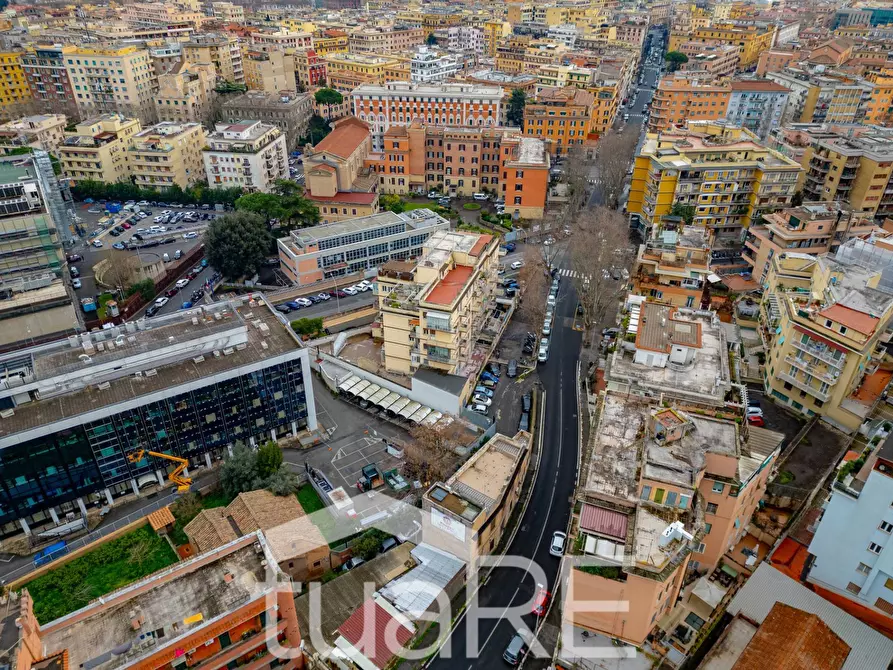 Immagine 20 di Box auto in vendita  in Via Di San Tommaso D'aquino a Roma