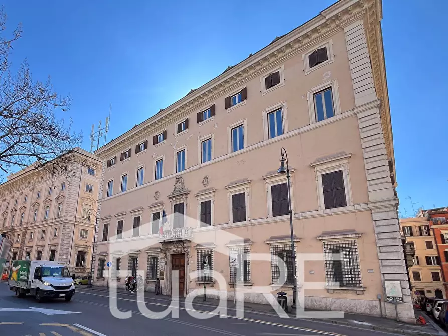 Immagine 25 di Appartamento in vendita  in Via Della Chiesa Nuova a Roma