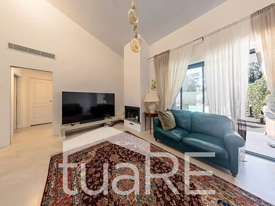 Immagine 39 di Villa in vendita  in Largo Dell' Olgiata a Roma