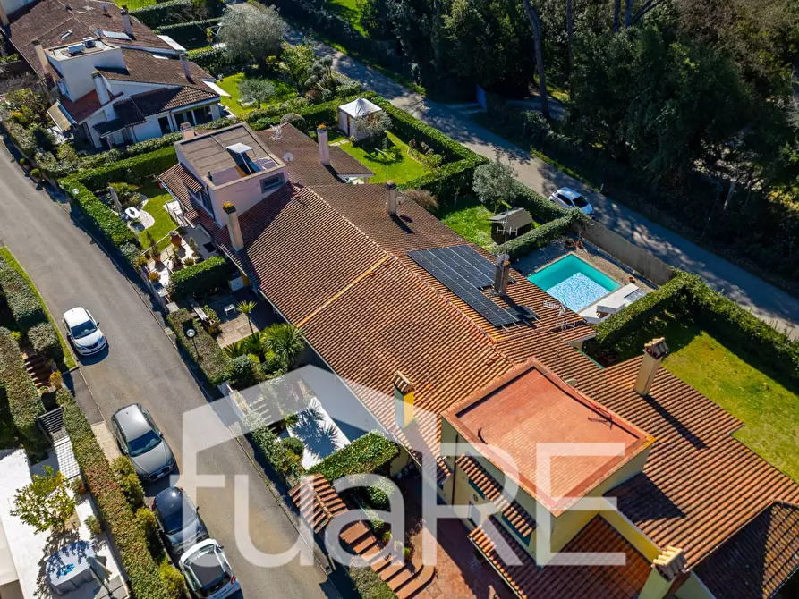 Immagine 45 di Villa in vendita  in Largo Dell' Olgiata a Roma