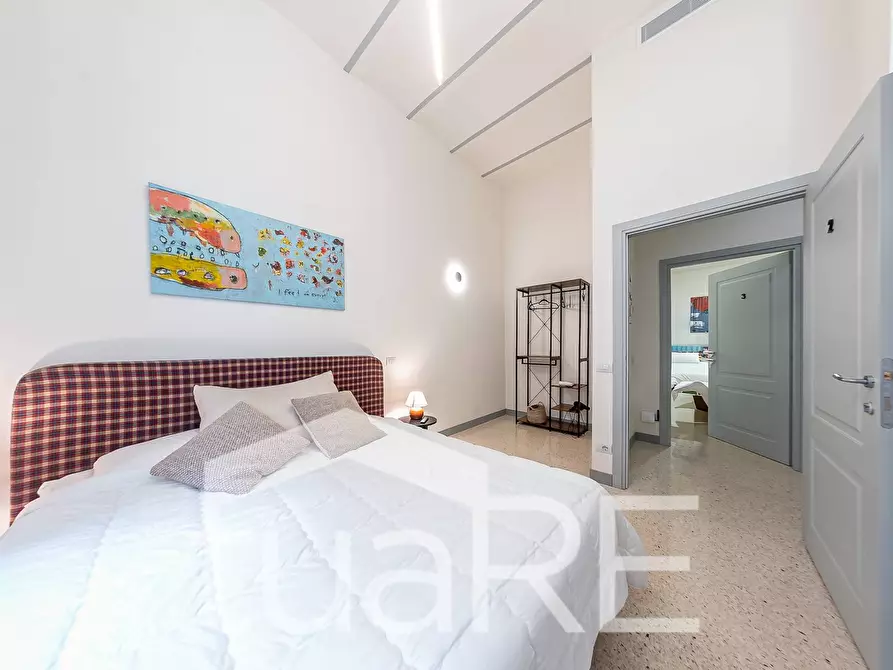 Immagine 20 di Appartamento in vendita  in Via Emilia a Roma