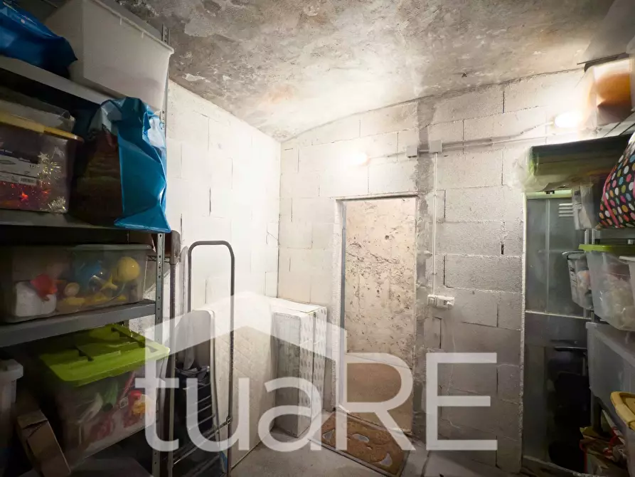 Immagine 9 di Magazzino in vendita  in Via Di San Francesco A Ripa a Roma