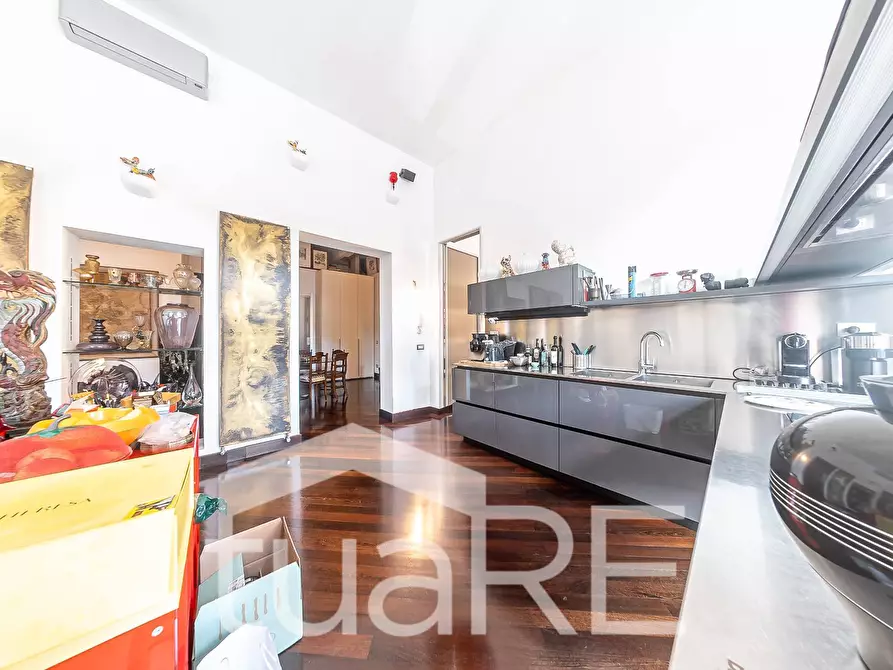 Immagine 7 di Appartamento in vendita  in Via Bergamo a Roma