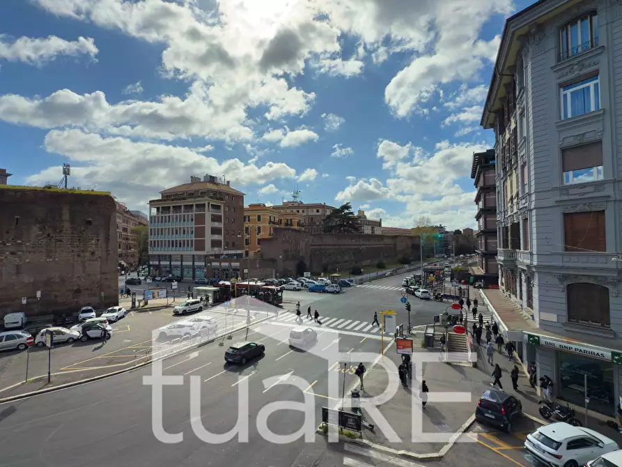 Immagine 13 di Appartamento in vendita  in Via Bergamo a Roma