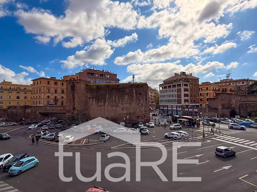 Immagine 25 di Appartamento in vendita  in Via Bergamo a Roma