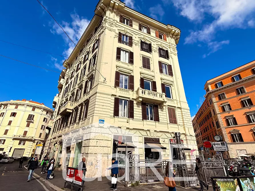 Immagine 26 di Appartamento in vendita  in Via Bergamo a Roma
