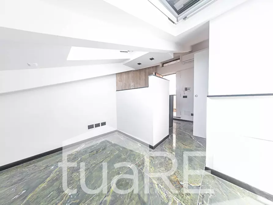 Immagine 28 di Appartamento in vendita  in Via Bergamo a Roma