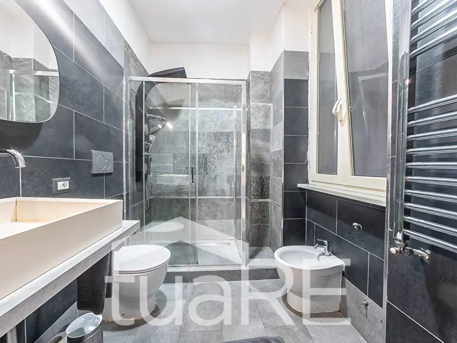 Immagine 5 di Appartamento in vendita  in Via Cunfida a Roma