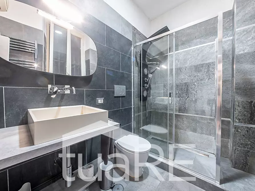 Immagine 6 di Appartamento in vendita  in Via Cunfida a Roma