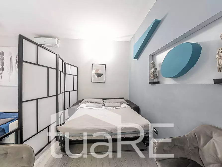 Immagine 18 di Appartamento in vendita  in Via Cunfida a Roma