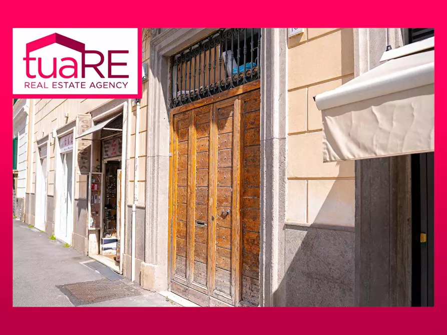 Immagine 1 di Appartamento in vendita  in Via Orazio a Roma