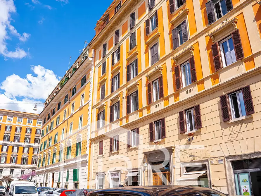 Immagine 4 di Appartamento in vendita  in Via Orazio a Roma