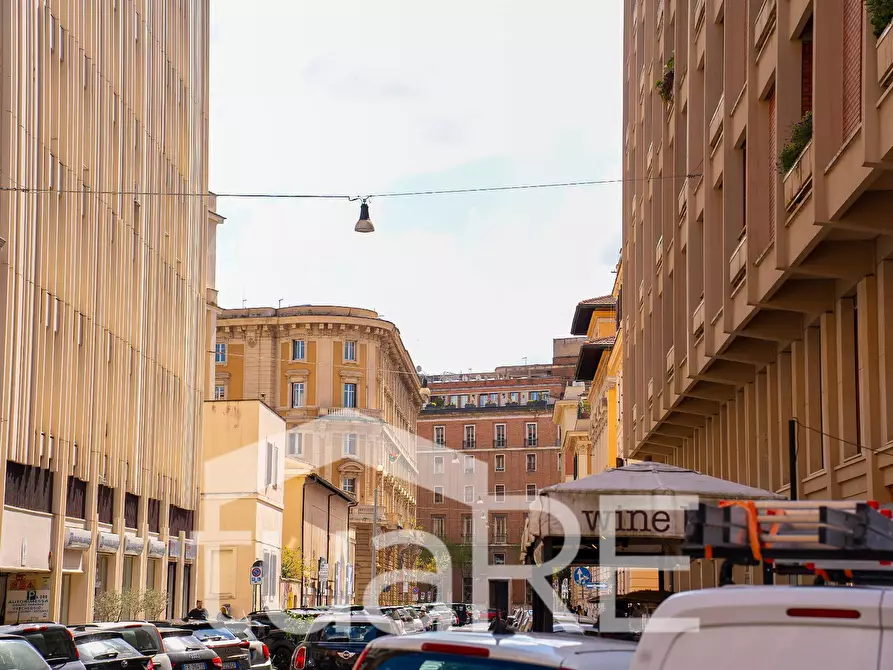 Immagine 17 di Appartamento in vendita  in Via Orazio a Roma