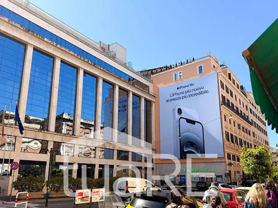 Immagine 20 di Negozio in vendita  in Via Venti Settembre a Roma