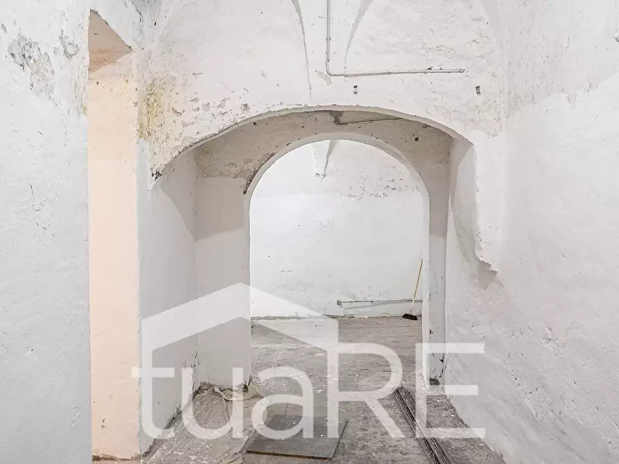 Immagine 17 di Magazzino in vendita  in Via Di Santa Maria Dell'Anima a Roma