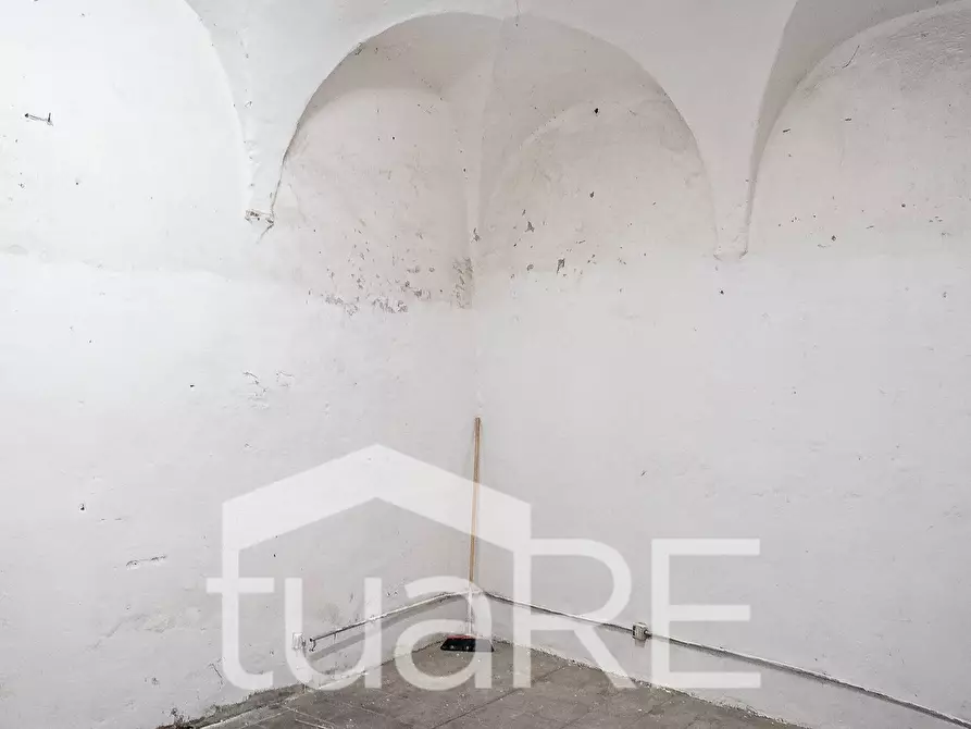 Immagine 19 di Magazzino in vendita  in Via Di Santa Maria Dell'Anima a Roma