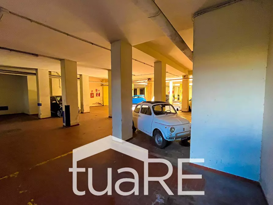 Immagine 7 di Box auto in vendita  in Via Carlo Somigliana a Roma