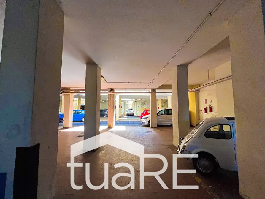 Immagine 13 di Box auto in vendita  in Via Carlo Somigliana a Roma