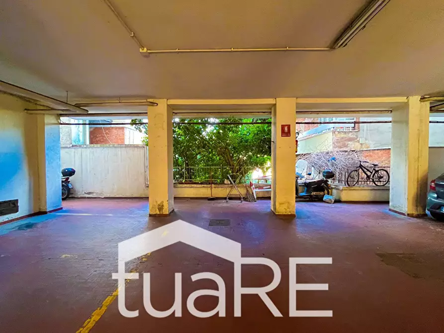 Immagine 15 di Box auto in vendita  in Via Carlo Somigliana a Roma