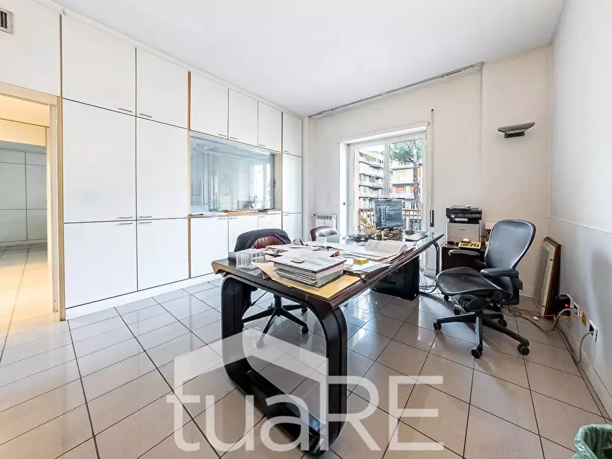 Immagine 3 di Appartamento in vendita  in Via Gregorio Vii a Roma