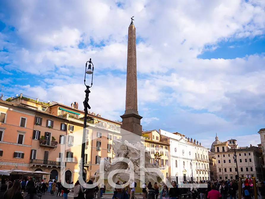 Immagine 16 di Negozio in vendita  in Via Della Vetrina a Roma