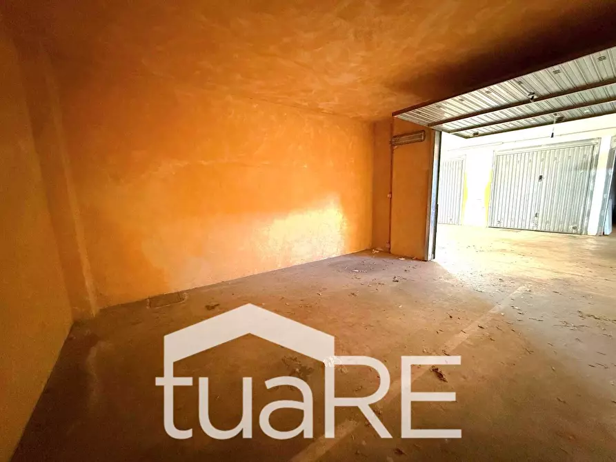 Immagine 4 di Box auto in vendita  in Via Ezio Sciamanna a Roma