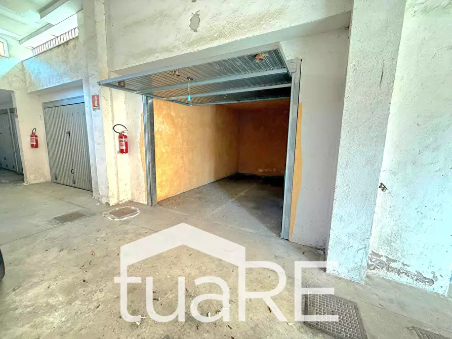 Immagine 9 di Box auto in vendita  in Via Ezio Sciamanna a Roma